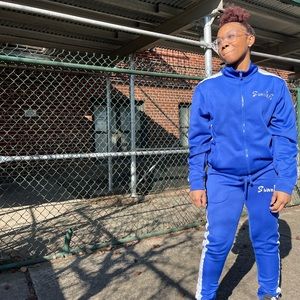 Meet your Posher, Alana